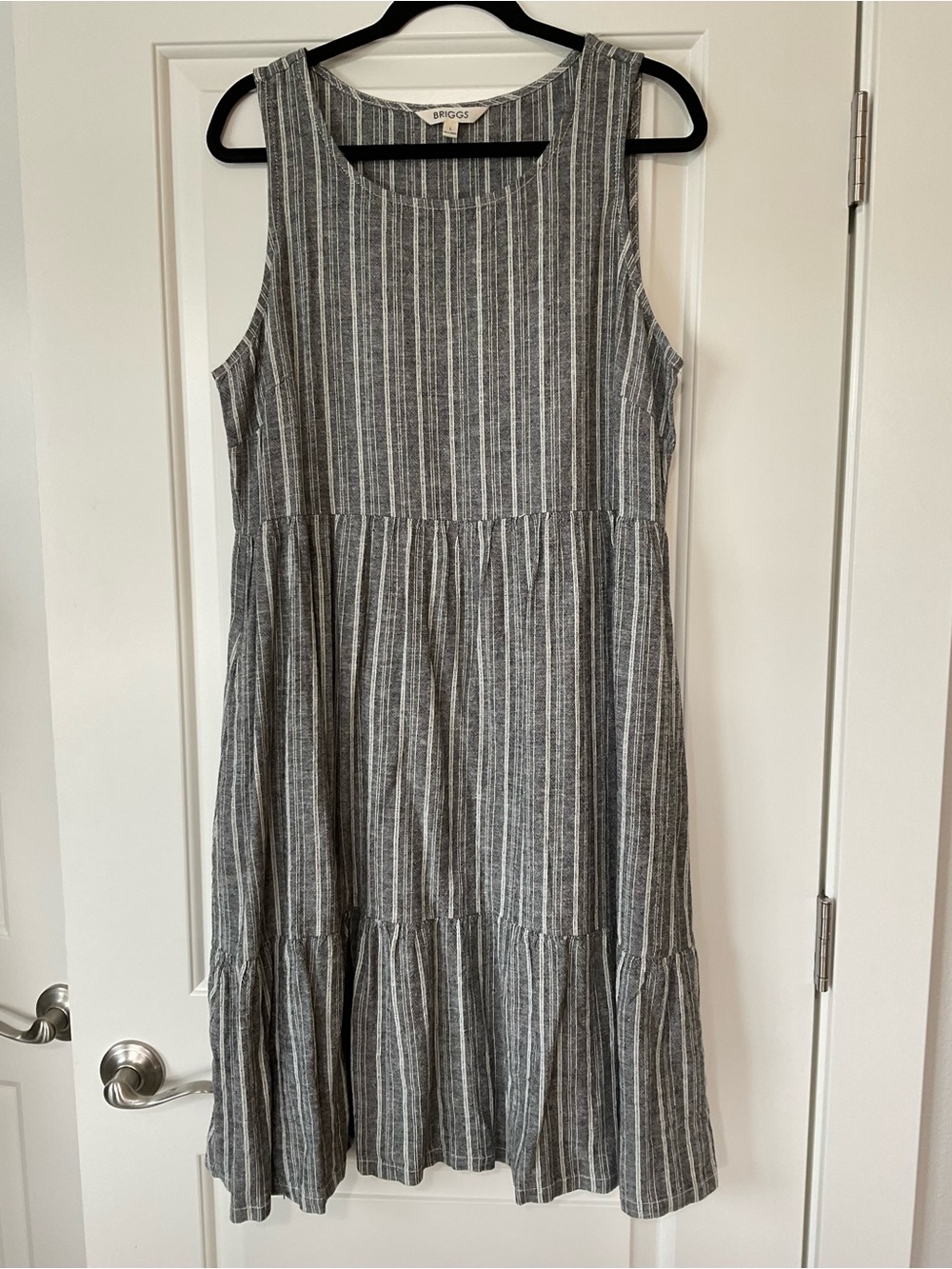 Briggs New York Black and White Striped Sleeveless Tiered Dress